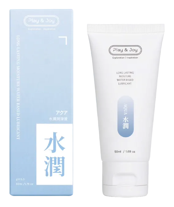 Water Based Lubricant junto a su envase original, lubricante base agua compatible con juguetes íntimos y preservativos.